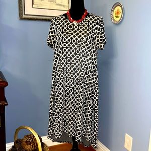 LulaRoe Black and White knit Carly Hi/Lo Dress